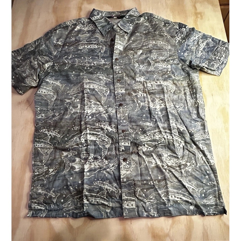 Redington Men's Fish Print Button Up Shirt Large Gray Fishing Camp Hawaiian Vent